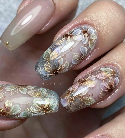 Fae Inspired Nails, Flower Foil Nails, Asian Nails Designs, Art Nouveau Nails, Ornamental Nails, Floral Wedding Nails, Rococo Nails, Victorian Nails, Henna Nail Art