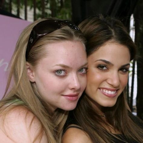 early 2000s on Instagram: "nikki reed and amanda seyfried at lip fusion, 2005" Nikki Reed 2000s, Amanda Seyfried 2000s, Pretty Face Claims, 2000s Celebs, Ready Or Not Movie, 2000 Icons, 2000 Movies, Thirteen Movie Aesthetic, 2000s Girls