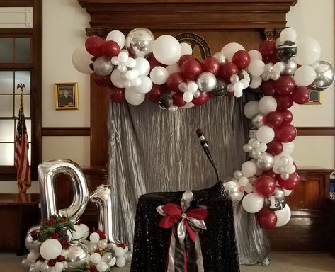 Maroon And White Balloon Arch, Burgundy And Silver Balloon Garland, Organic Balloon Arch, Balloon Arch Backdrop, Bride To Be Decorations, Garland Ideas, Reunion Ideas, Graduation Balloons, Balloon Arches