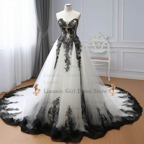 Black White Wedding Dress, Wedding Dress Robe, Goth Wedding Dresses, Gothic Dresses, Boho Bridal Dress, Lace Applique Wedding Dress, Gothic Wedding Dress, Bridal Gowns Mermaid, Pretty Wedding Dresses