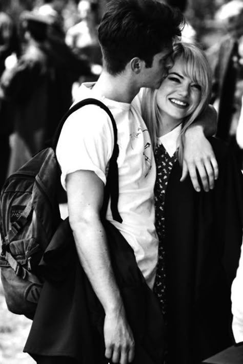 Peter And Gwen Stacy, Andrew And Emma Stone, Peter And Gwen Wallpaper, Spiderman And Gwen Stacy, Gwen Stacy And Peter Parker, Peter Parker And Gwen Stacy, Andrew Garfield Peter Parker, Spiderman Andrew Garfield, Spiderman And Gwen