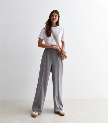 Grey Marl High Waist Tailored Wide Leg Trousers New Look Light Grey Trousers Women, How To Style Grey Trousers, Grey Tailored Pants Outfit, Light Grey Pants Outfit Work, Grey Wide Leg Trousers Outfit, Light Grey Trousers Outfit, Grey Wide Leg Pants Outfit, Wide Leg Trousers Outfit Work, Grey Trousers Outfit Women