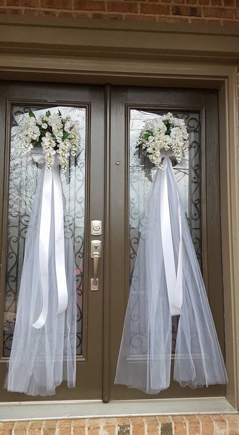 Wedding Door Decorations, Bridal Shower Decorations Diy, Wedding Doors, Church Wedding Decorations, Wedding Shower Decorations, التصميم الخارجي للمنزل, Wedding Wreaths, Outdoor Wedding Decorations, Free Summer