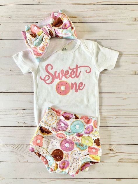 First Birthday Girl Outfit, Donut First Birthday, Smash Cake Outfit, Cake Outfit, First Birthday Girl, Donut Birthday Parties, Donut Birthday, Family Birthday Shirts, Handmade Baby Clothes