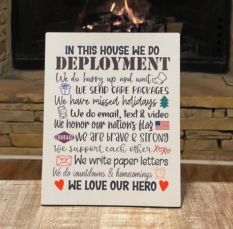 Welcome Home Signs For Military, Deployment Homecoming Signs, Military Send Off Party Ideas, Deployment Countdown, Deployment Party, Welcome Home Soldier, Military Retirement Parties, Homecoming Signs, Deployment Homecoming