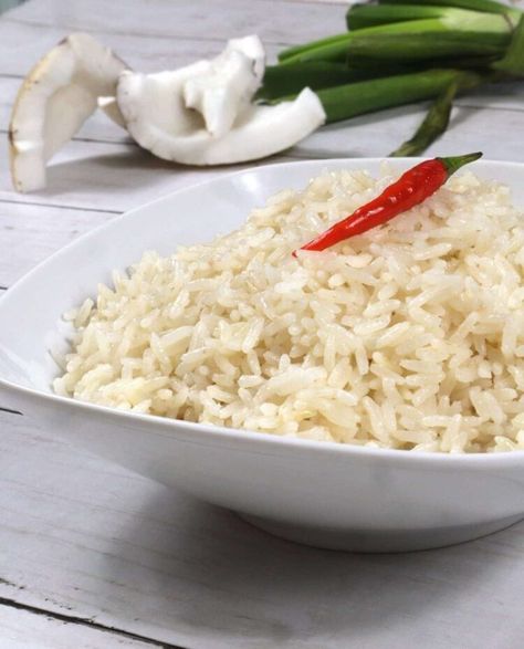 Coconut Rice Recipe Carribean, Carribean Coconut Rice, Jamaican White Rice, Jamaican Coconut Rice, Jamaican Ginger Beer Recipe, White Rice Dishes, Caribbean Dishes, Rice Dishes Easy, Jamaican Rice