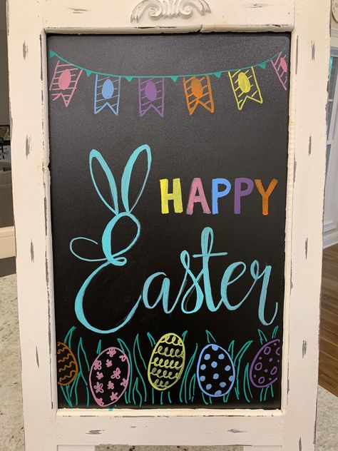 Hoppy Easter Chalkboard Art, Happy Easter Chalkboard Ideas, Cute Easter Chalkboard Ideas, Easter Window Drawing, Easter White Board Ideas, Seasonal Chalkboard Ideas, Easter Calendar Ideas, Easter Chalkboard Art Ideas, Cute Spring Chalkboard Ideas