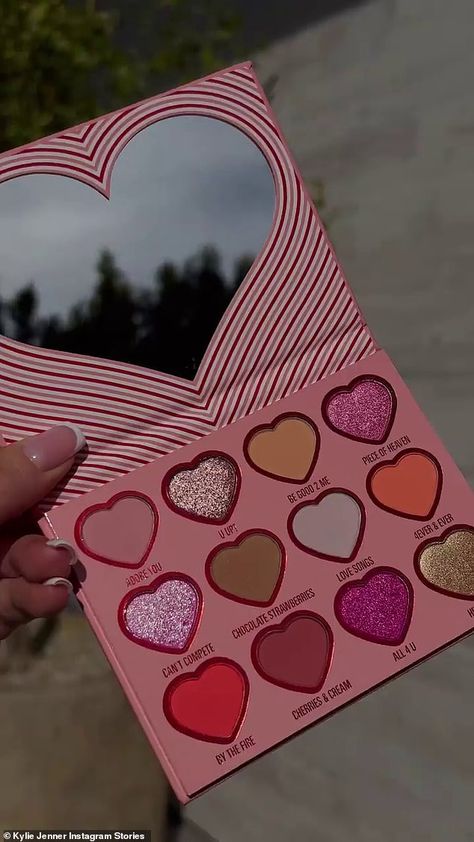 Kylie Cosmetics Valentines Collection, Baby Pink Dress, Makeup Pallets, Bed Full, Makeup Eyeshadow Palette, Makeup Accesories, Fancy Makeup, Kylie Cosmetics, Makeup Brands