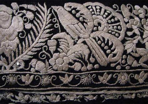 Detail of an old gara sari border employing the satin stitch. Image credit: memssaab story Parsi Gara Embroidery, Gara Embroidery, Parsi Embroidery, Bullion Knot, Embroidery Border, Chinese Embroidery, Colorful Parrots, Border Embroidery Designs, Couture Embroidery