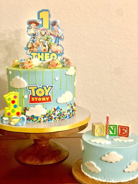 Toy Story Baby Shower Cake, Toy Story Smash Cake 1st Birthdays, Toy Story Smash Cake 2nd Birthday, Buzz Lightyear Smash Cake, Toy Story Cake Smash, Toy Story Smash Cake, Toy Story Cake Smash Photography, Toy Story Neutral Cake, Toy Story Clouds