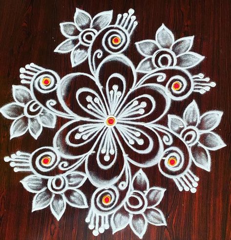 Mugulu Designs Latest, Small Free Hand Rangoli, Muggulu Design Simple, Sankranthi Rangoli, Geethala Muggulu, Drawing Sunset, Creative Rangoli, Simple Muggulu, Pongal Kolam