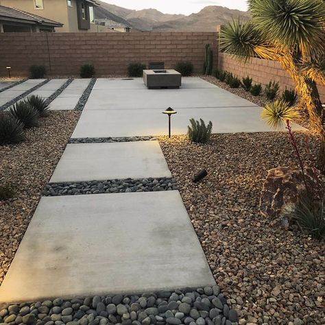 Landscape Gravel, Desert Backyard, Xeriscape Landscaping, Arizona Backyard, Gravel Landscaping, Pool House Designs, Modern Desert, Patio Inspiration, Backyard Remodel