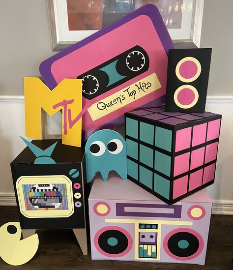 80s Halloween Decor, 80s Trunk Or Treat, 90s Party Ideas Decoration, 90s Party Ideas, Homecoming Floats, 80s Party Decorations, 90s Theme Party, 80s Decor, 80s Theme Party