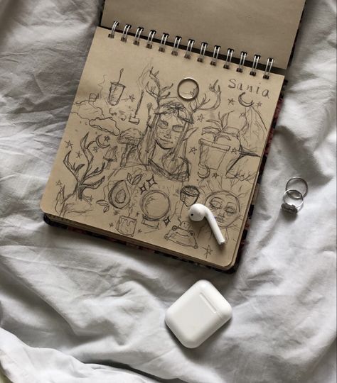 Messy Drawing Aesthetic, Messy Sketches Aesthetic, Danielle Aesthetic, Messy Sketches, Messy Art, Ding Dong, Spotify App, English Vocabulary Words Learning, Draw On Photos