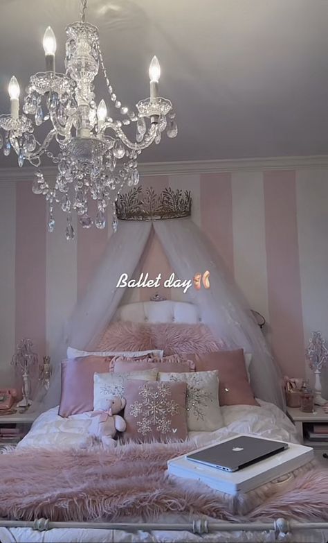 Pink Girly Bedroom, Pink Room Decor, Princess Room, Girly Room, Cozy Room Decor, Pretty Room, Dreamy Room, Dream Room Inspiration, Room Makeover Bedroom