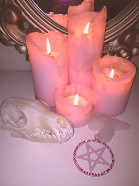 Why do i see Loxi all over this? Arte Occulta, Pink Goth, Pink Grunge, Le Happy, Pink Candles, Images Esthétiques, Witch Aesthetic, Goth Aesthetic, Arte Horror