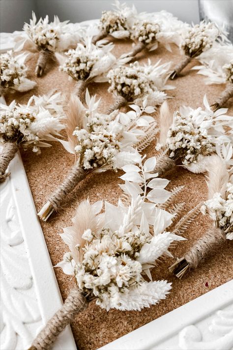 Pampas Grass Wedding Ceremony, Grass Wedding Ceremony, Dried Boutonniere, Dried Flower Boutonniere, Pampas Grass Wedding, Boho Wedding Theme, Flower Boutonniere, Rustic Boutonniere, Dried Flowers Wedding