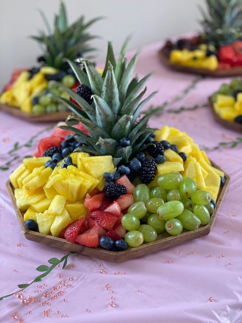 Jungle Fruit Platter, Fruit Tray Baby Shower Ideas, Safari Themed Fruit Tray, Wild One Fruit Platter, Jungle Theme Fruit Platter, Wild One Fruit Tray, Jungle Fruit Tray, Tropical Baby Shower Boy, Safari Fruit Tray