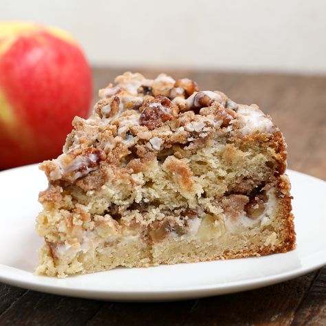 Apple Crumble Cake With Cream Cheese, Easy Apple Pie Filling Coffee Cake, Apple Coffee Cake With Cream Cheese, Apple Cinnamon Cream Cheese Coffee Cake, Apple Walnut Coffee Cake, Apple Cake With Apple Pie Filling, Cream Cheese Apple Cake, Sour Cream Apple Coffee Cake, Apple Cinnamon Cake Recipe