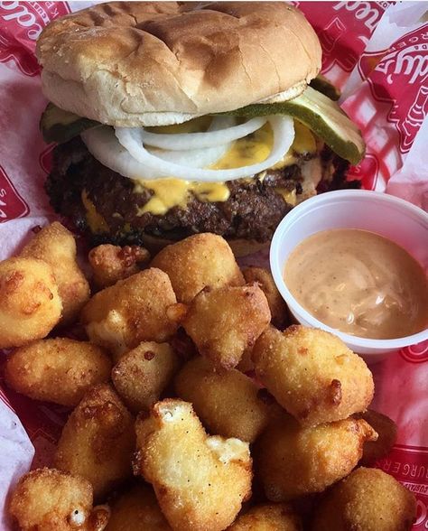 Freddy's Steakburgers on Instagram: “😍Well, hello, beautiful. #burgerlove #ilovefreddys 📷: @forkyeahmn #freddysworthit #bestburger #cheese” Freddys Burger, Best B, Dinner Meals, Hello Beautiful, Tater Tot, Cheese, Ethnic Recipes, On Instagram, Instagram