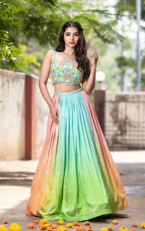 Latest lehenga designs Sleeveless Crop Top Lehenga, Bridesmaid Lehenga, Crop Top Lehenga, Crop Top Designs, Designer Outfits, Chaniya Choli, Long Skirts, Lehenga Designs, Indian Designer Outfits