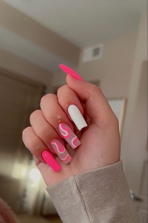 Pretty Pink And White Nails, Pink And White Line Nails, Pink Nails Line Design, Hot Pink Nails With Swirls, White And Bright Pink Nails, Red And White Squiggle Nails, White And Neon Pink Nails, Pink Swirl French Tip Nails, Pink And White Abstract Nails