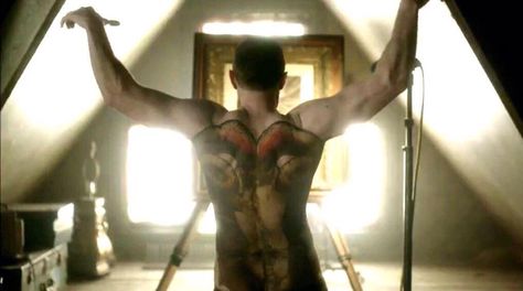 The first look at Richard Armitage's Francis Dolarhyde - Hannibal season 3 Hannibal Red Dragon, Hannibal Cast, Guy Of Gisborne, Red Dragon Tattoo, The Red Dragon, Francis Dolarhyde, Dragon Rouge, Thomas Harris, Bryan Fuller