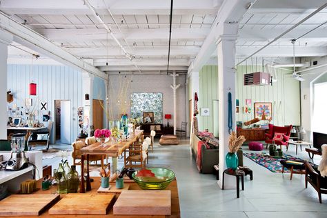 Modern Bohemian in New York-01-1 Kindesign Colorful Loft, New Yorker Loft, Warehouse Loft, Modern Bohemian Home, New York Loft, Loft Stil, Loft Interiors, Loft Living, Style Loft