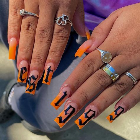 𝐛𝐲 𝐯𝐢𝐜𝐭𝐨𝐫𝐢𝐚. on Instagram: “est 1999 🐅 i love doing leo bday sets 😚🤌🏼 #nails #nailsofinstagram #nailsoftheday #nails💅 #nailsdesign #nailsonfleek #nailsdrip #nailsart…” 1999 Nails, Leo Birthday Nails, Mauve Nails, Glitter Nails Acrylic, Leo Birthday, Cute Acrylic Nail Designs, Unique Acrylic Nails, Kawaii Nails, Beautiful Nail Designs