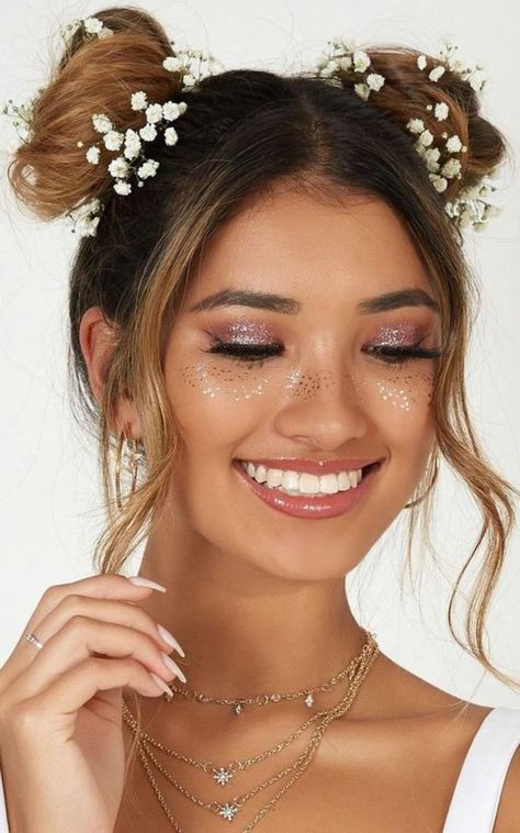 Gold Freckles, Coachella Make-up, Fest Smink, Look Da Festival, Music Festival Makeup, Coachella Makeup, Festival Make Up, Festival Makeup Glitter, Concert Makeup