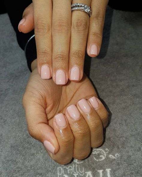 Gel Nails Regular Nails, Short Natural Length Acrylic Nails, Short Classy Natural Nails, Very Very Short Acrylic Nails, Nude Gel Manicure Short Nails, Neutral Base Nails, Manicure With Gel Polish, Short Biab Nails Neutral, Square Gel Nails Short