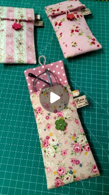 How To Sew A Case For Glasses, How To Make A Glasses Case, Eye Glass Cases To Make, Diy Eyeglass Holder, Glass Cases Pattern, Diy Glasses Case, Sew Eyeglass Cases, Eyeglass Cases Pattern, Fabric Eyeglass Cases