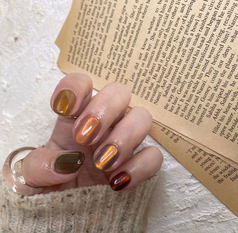 Olive Jelly Nails, Earthy Tones Nails, Subtle Fall Nails Short, Jelly Nails Fall, Autumn Jelly Nails, Earthy Short Nails, Winter Jelly Nails, Nail Jelly Polish, Pebble Nails