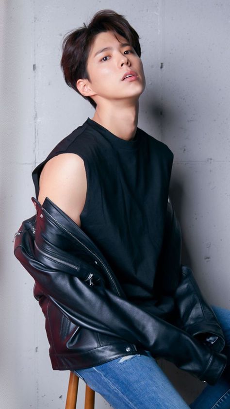 Park Bo Gum, Bo Gum, A Man, Gum, The Story, Books Wattpad, Wattpad, Leather Jacket, Books