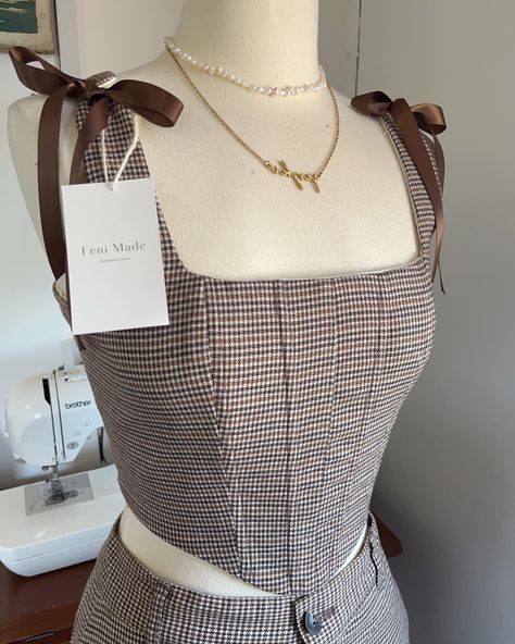 Bustier Top Outfits Corsets, Square Corset, Corset Outfit Ideas, Corsette Tops, Tweed Corset, Handmade Corset, Corset Fashion Outfits, Cotton Corset, Corset Fashion