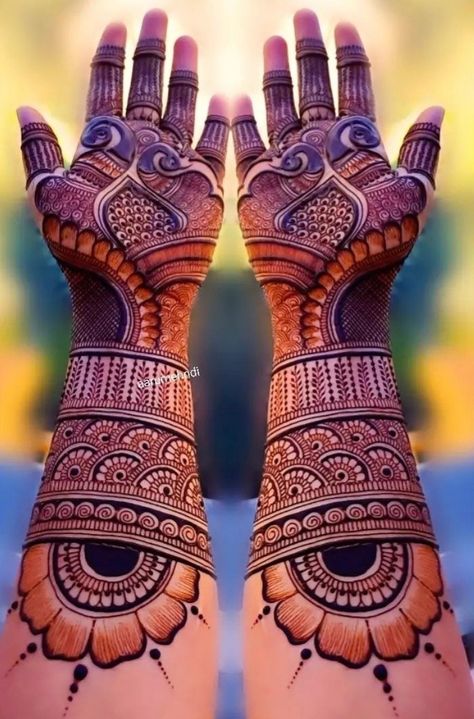 #mehndi #henna Mehendi Right Hand, Mhendi Design Unique Latest Full Hand, Engagement Mehndi Designs Unique, Cone Designs For Hands, Mehndi Designs Dulhan, Bride Mehandi, Mehndi Designs 2023, Mehndi Book, Chicken Starter