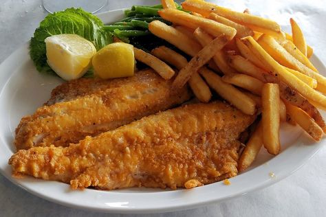 Honey Lemon Fried Walleye - one of my new favorite recipes courtesy of @lgmeats - https://lakegenevacountrymeats.com/recipes/honey-lemon-fried-walleye Baked Potato Wedges Recipe, Walleye Recipes, Wings Recipe Baked, Seasoned Bread Crumbs, Chicken Tender Recipes, Baked Salmon Recipes, Honey Lemon, Main Dish Salads, Baked Fish