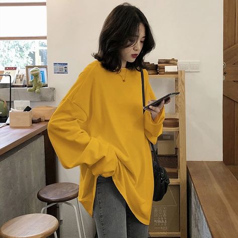 Top Spring Outfits, Women 90s, Yellow Long Sleeve, T Shirts Women, Long T, Simple Tshirt, Long T Shirt, Sleeve Women, Loose Outfit