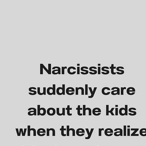 Perspective•Motivation•Clarity•Community on Instagram: "#gaslighting #childcustody #coparentingproblems #divorcinganarcissist #coparentingwithanarcissist #narcissisticabusesurvivor #traumabond #projectionisreal #healthyemotions #controllingpartner #domesticviolence #emotionalabuse #narcissisticabuseawareness #boundaries #healthyboundaries #breakupssuck #traumabonding #youareenough #youareworthy #knowyourworthladies #narcissism #counterparenting #healthyboundaries #traumarecovery #narcissisticra Gas Lighting Quotes Gaslighting Truths, Narcissism Quotes Toxic People, Narcissistic Behavior Quotes Funny, Surviving Narcissism Quotes, Toxic People Tweets, Hypocritical People Quotes, Enabling Quotes, Gaslighting Quotes, Narcisstic Quotes