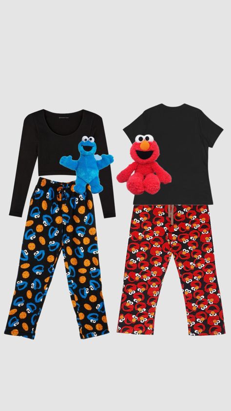 Matching Fall Pajamas For Couples, Bff Matching Pajamas, Matching Batman Pajamas, Pajama Ideas For Women, Match Pjs Couples, Matching Pajamas For Friends, Matching Pjs With Bestie, Black Couple Fits, Christmas Matching Pajamas Couple