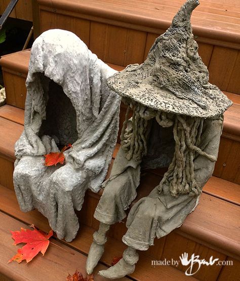 My Work is Famous! - but stolen! - Made By Barb - my stolen pictures Dekorasi Halloween, Hantverk Diy, Diy Halloween Decor, Witch Diy, Halloween Prop, Halloween Garden, Diy Concrete, Concrete Crafts, Halloween Yard