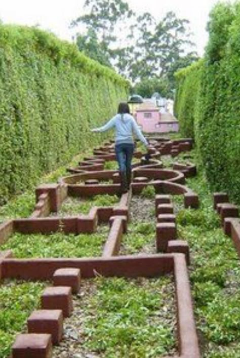 Outdoor Play Areas, Natural Play, Sensory Garden, Kids Outdoor Play, Playground Ideas, Play Ground, School Playground, Children's Garden, Natural Playground