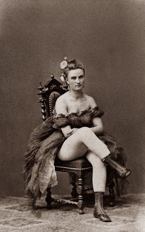 The Brothel Boss Lady who Helped Build Seattle Working Girls, Saloon Girls, Beer Shop, Wilde Westen, Victorian Photos, Foto Vintage, Naha, Feb 7, Old West