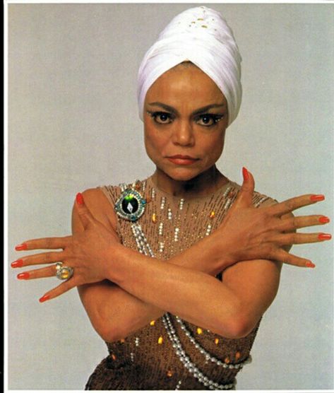 Eartha Kitt Eartha Kitt Quotes, Marilyn Monroe Fotos, James Gordon, Julie London, Milton Greene, Eartha Kitt, Black Entertainment, Vintage Black Glamour, Black Hollywood