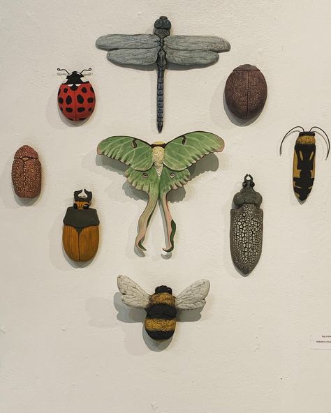 Bug Wall Decor, Ceramic Bug Art, Paper Mache Bugs, Small Ceramic Sculptures, Polymer Clay Bugs, Ceramic Insects, Bug Pottery, Ceramic Beetle, Bug Ceramic