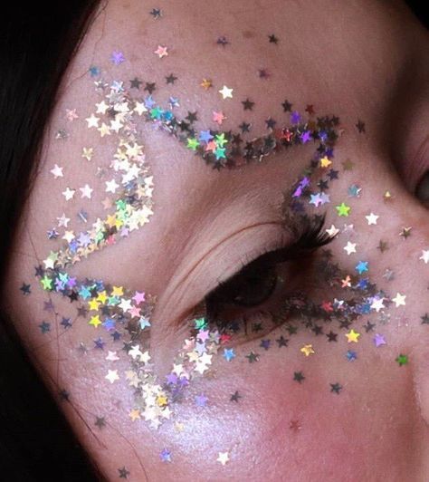 Years & Years, Glitter Make Up Ideas, Body Glitter Ideas Festival, Colorful Makeup With Gems, Glitter Makeup Ideas Festival, Glitter Make-up, Celestial Face Paint, Colorful Glitter Makeup, Glitter Star Makeup