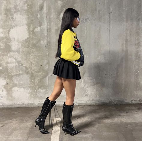 Motorsport Jacket, Varsity Jacket Outfit, Black Boots Outfit, Jacket Outfit Women, Crying My Eyes Out, Model Outfits, My Bed, Streetwear Fashion Women, Baddie Outfits Casual