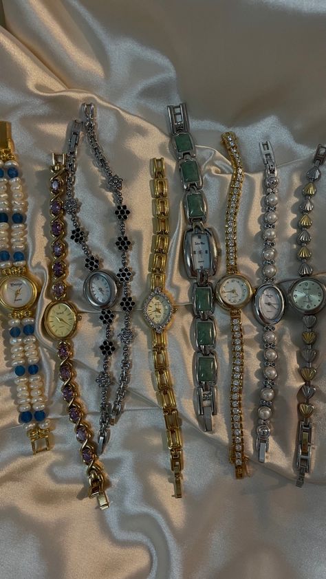 Watches And Bracelets, Dope Jewelry Accessories, Vintage Watches Women, Dope Jewelry, Jewelry Fashion Trends, Classy Jewelry, Funky Jewelry, Jewelry Lookbook, Girly Jewelry