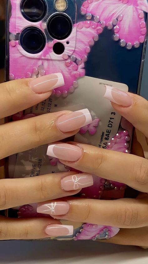 Bow Nail Designs, Teen Nails, Baby Pink Nails, Simple Gel Nails, Girly Acrylic Nails, Summery Nails, French Tip Acrylic Nails, Simple Acrylic Nails, Glow Nails