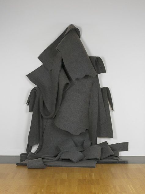 Robert Morris | Mr Khan | Flickr Felt Sculpture, Robert Morris, Barnett Newman, Yale University, Action Painting, Art Installation, Sculpture Installation, Process Art, Land Art